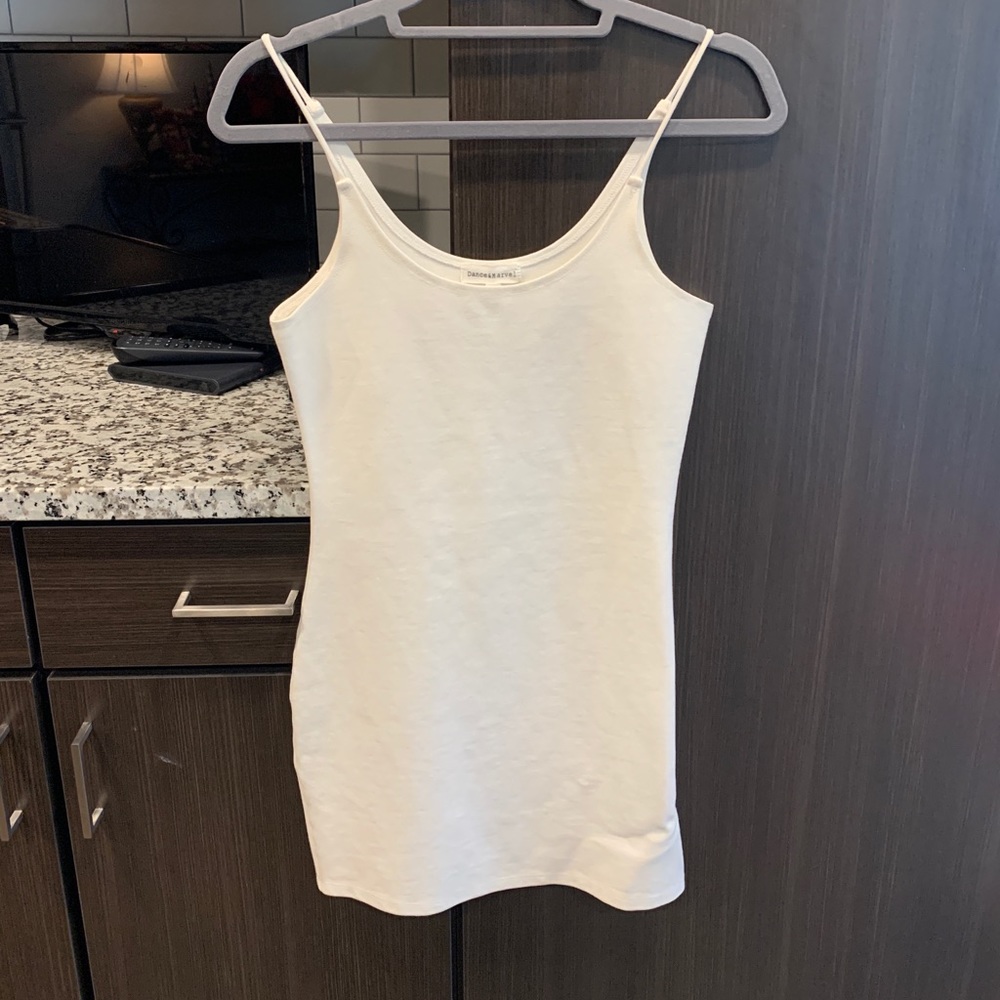 White bodycon dress